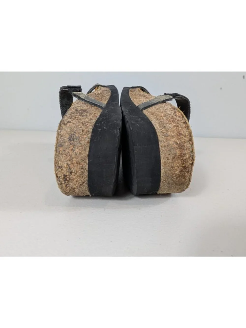 Naot Hawaii slide sandals metallic leather strap women's size 6.5